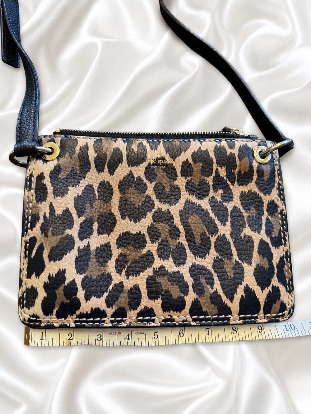 Kate Spade Leopard Print Leather Crossbody Bag with Black Strap - Picture 2 of 7